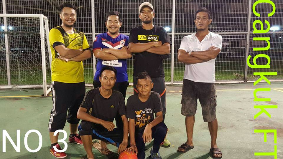 936578_1180542461975888_1685294908038282988_n